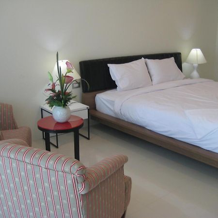 Tai-Pan Resort And Condominium Хуа Хин Стая снимка