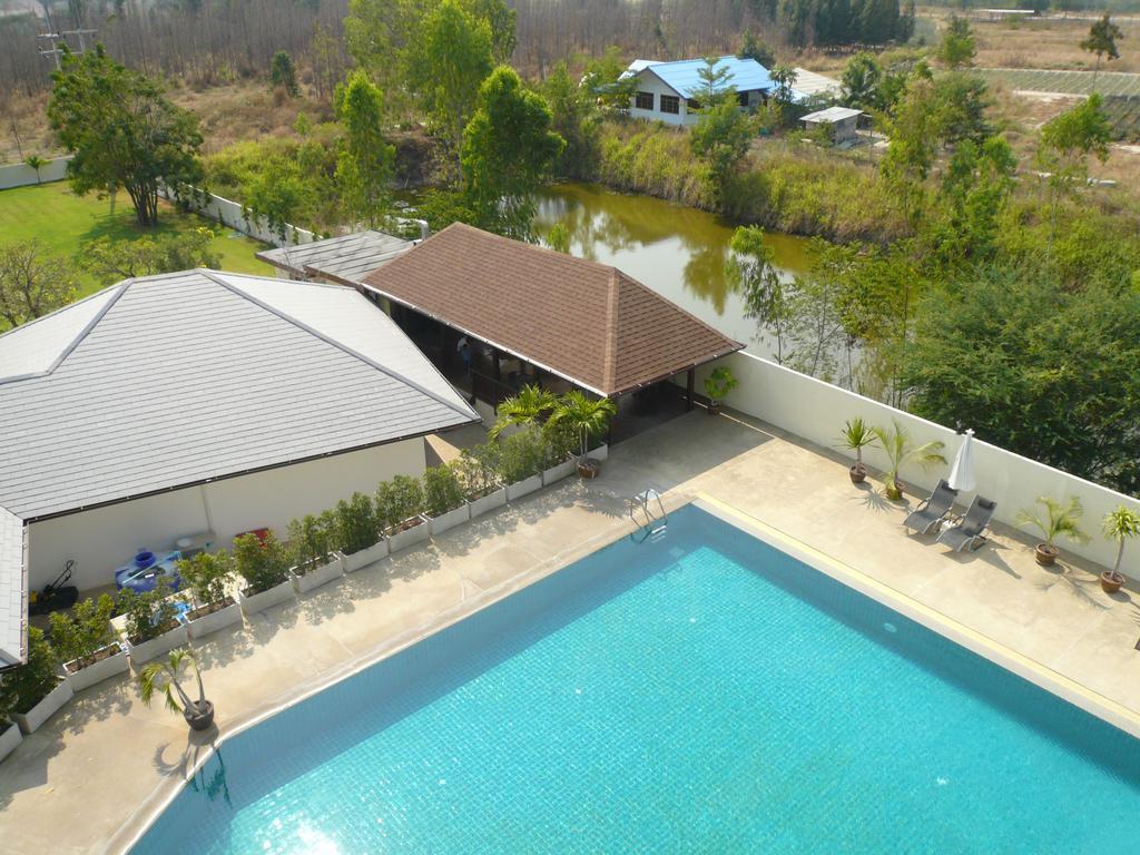 Tai-Pan Resort And Condominium Хуа Хин Екстериор снимка