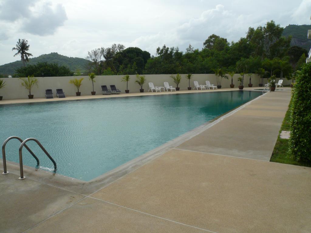 Tai-Pan Resort And Condominium Хуа Хин Екстериор снимка