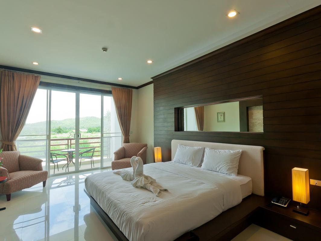 Tai-Pan Resort And Condominium Хуа Хин Екстериор снимка