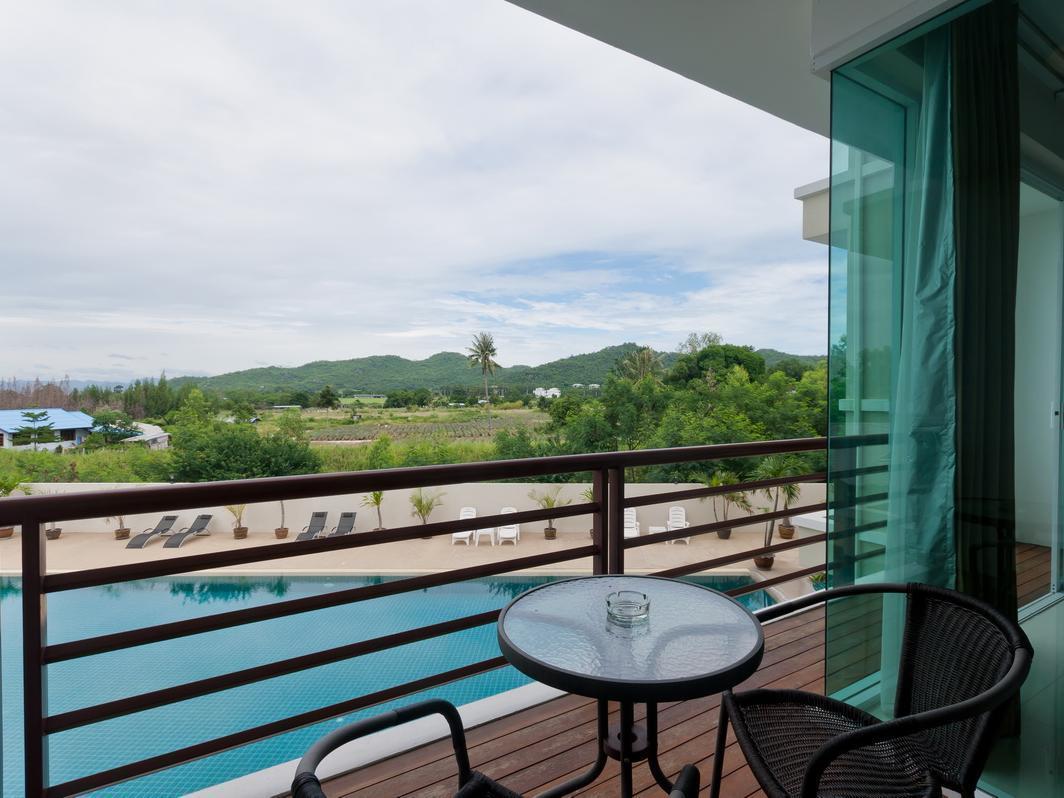 Tai-Pan Resort And Condominium Хуа Хин Екстериор снимка